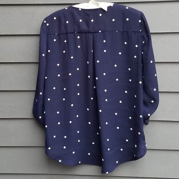 MIX by 41 Hawthorne Navy White Faux Wrap High Low Blouse Size Medium - Picture 2 of 12